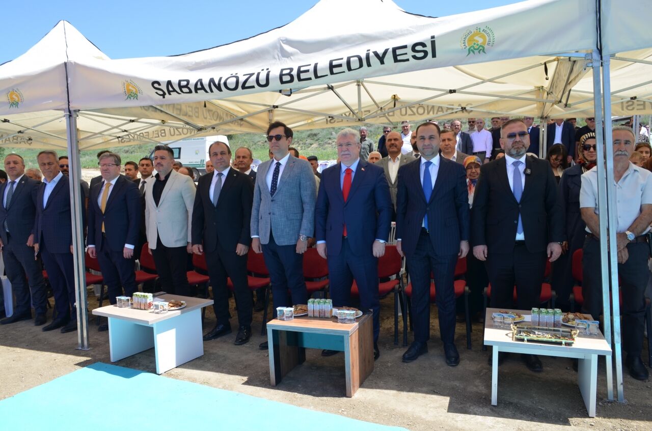 Şabanözü'nde kız yurdu, gençlik merkezi temel atma ile GES açılış törenleri düzenlendi