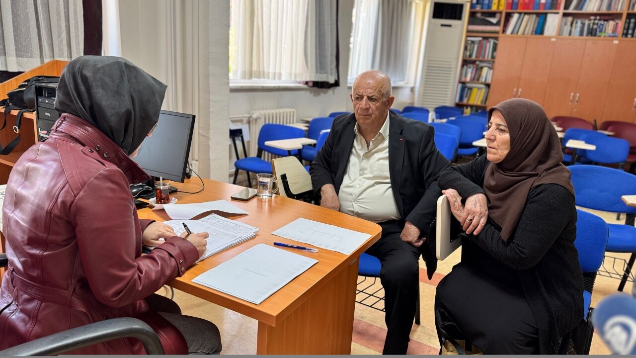 Beynine pıhtı atan ve Danca iletişim kuran hasta unuttuğu Türkçeyi konuşmaya başladı