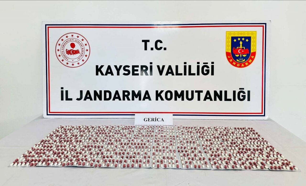 Kayseri'de, 1008 sentetik uyuşturucu hap ele geçirildi