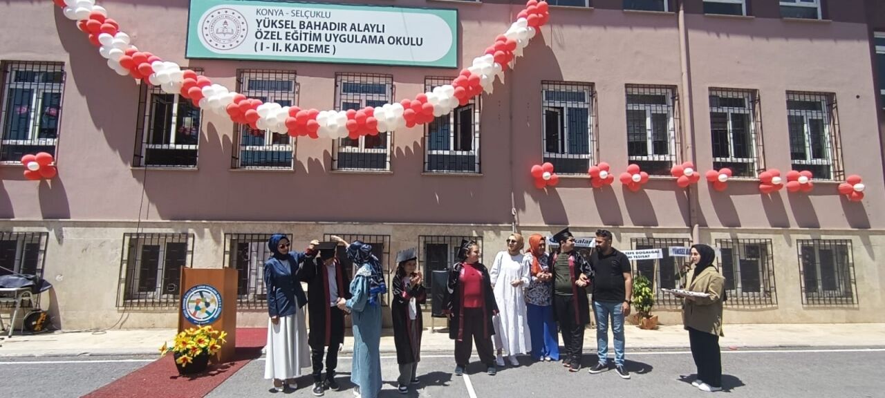 Konya'da özel eğitim öğrencileri için mezuniyet töreni düzenlendi