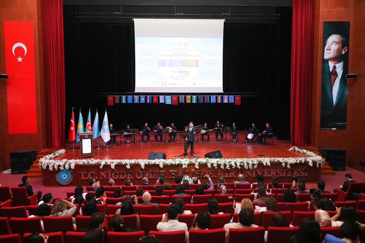 Niğde'de "12. Uluslararası Türk Dünyası Araştırmaları Sempozyumu" başladı