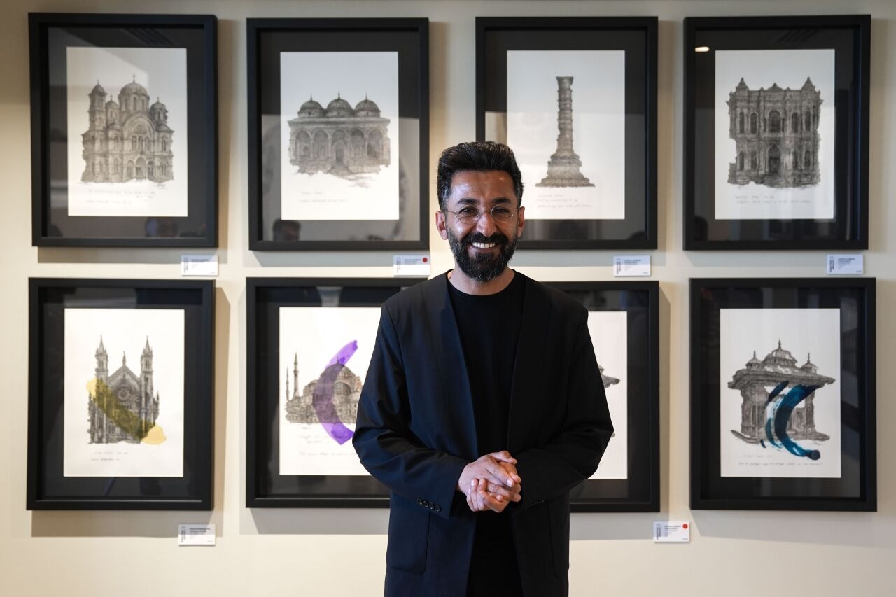 Ressam Kenan Işık'ın "Zamanın Aralığında" resim sergisi Başkentte açıldı