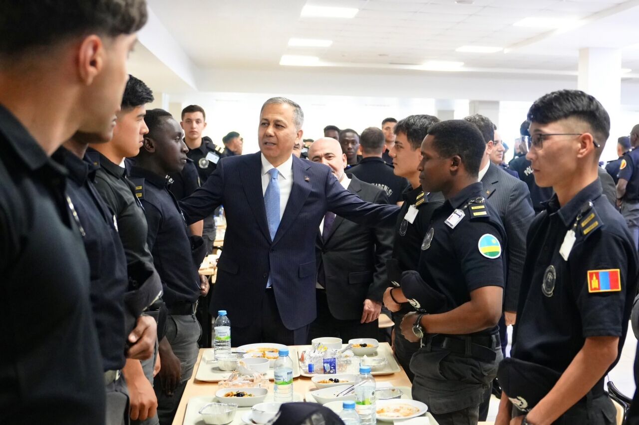 İçişleri Bakanı Yerlikaya, Polis Akademisini ziyaret etti: