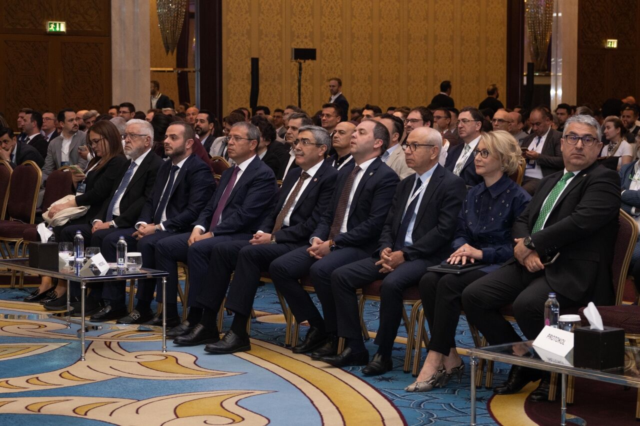 Enerjide "süper izin torba kanunu"nun bu hafta Meclis'e sevk edilmesi bekleniyor