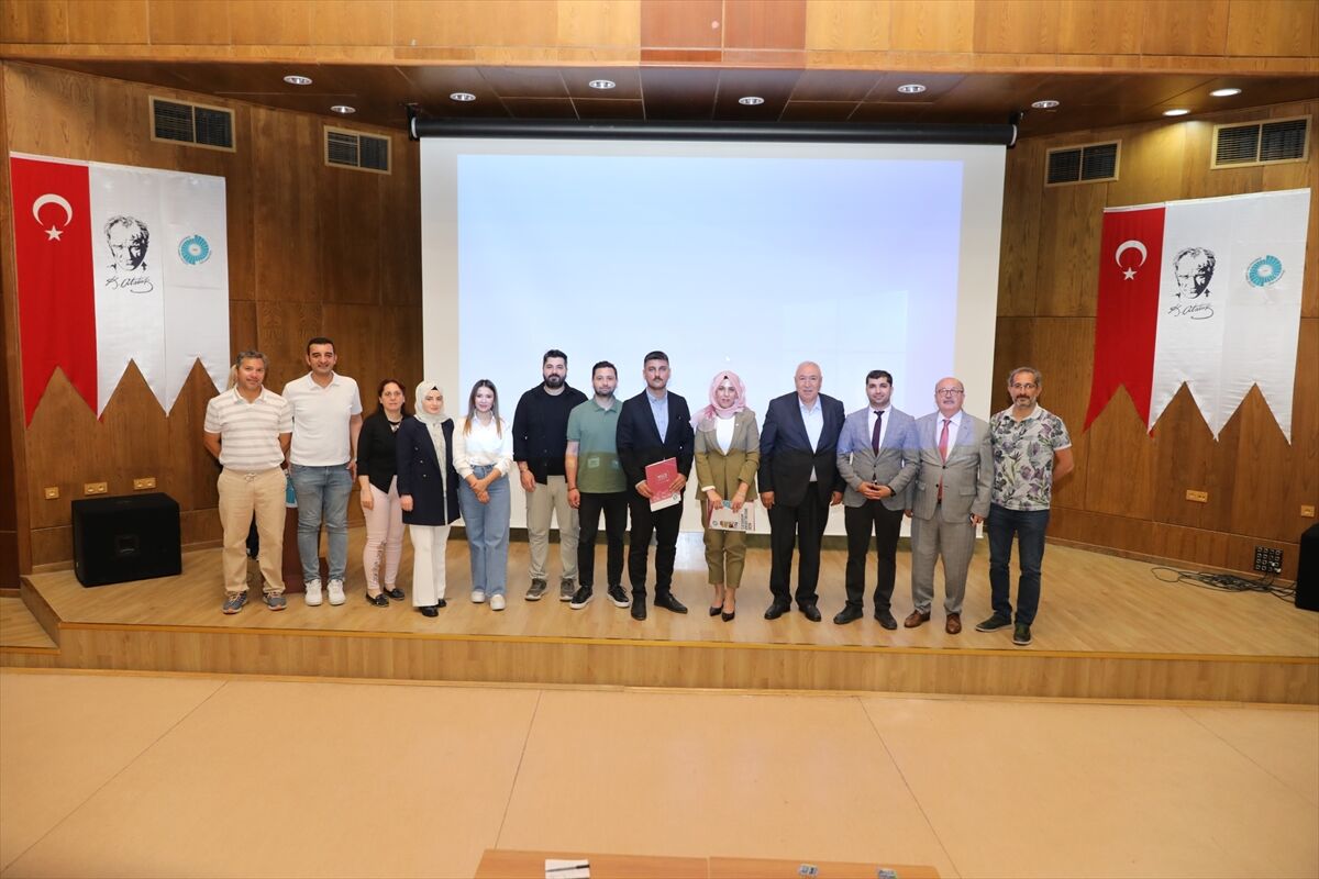 Niğde'de "Göç Hareketlilikleri ve Kültürlerarası İletişim" konferansı verildi