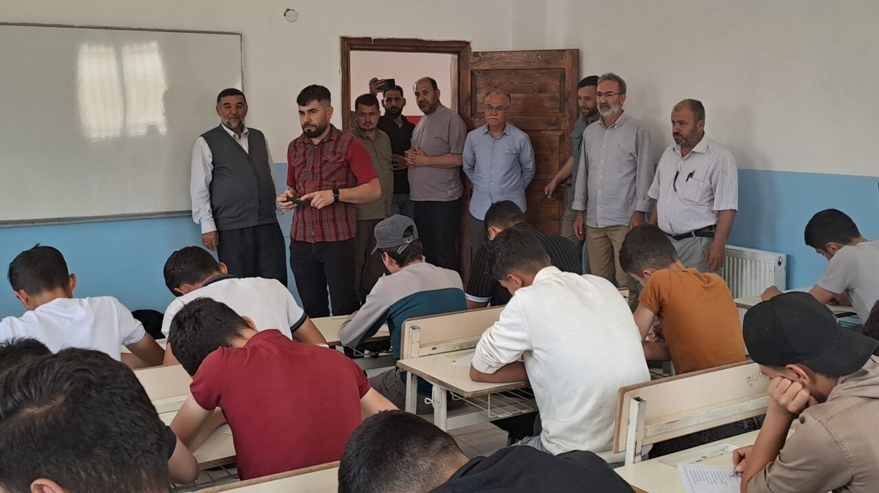 Konyalı yardımseverler Suriye'de yetimlerle buluştu