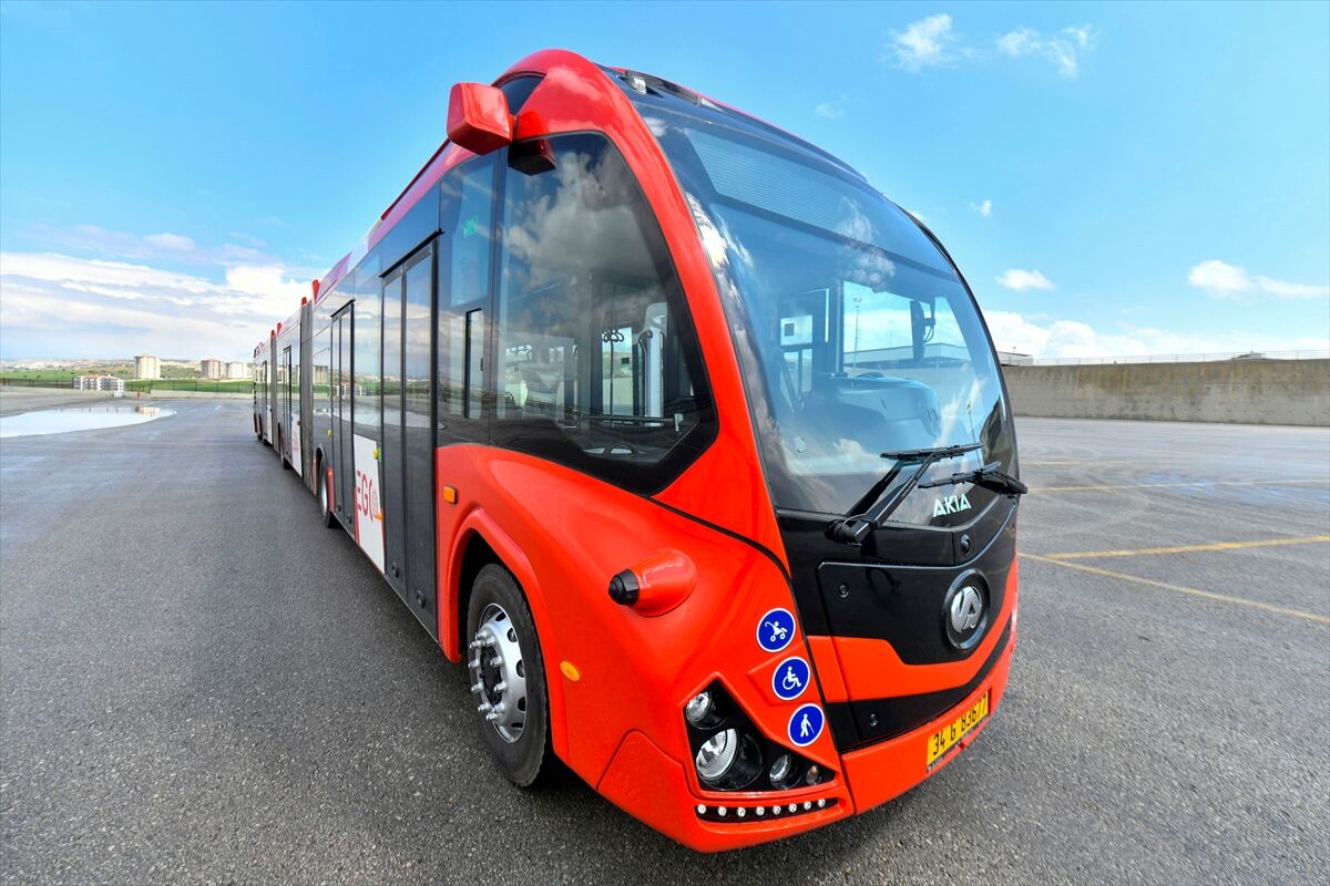 Başkentte üç güzergahta metrobüs seferleri planlanıyor