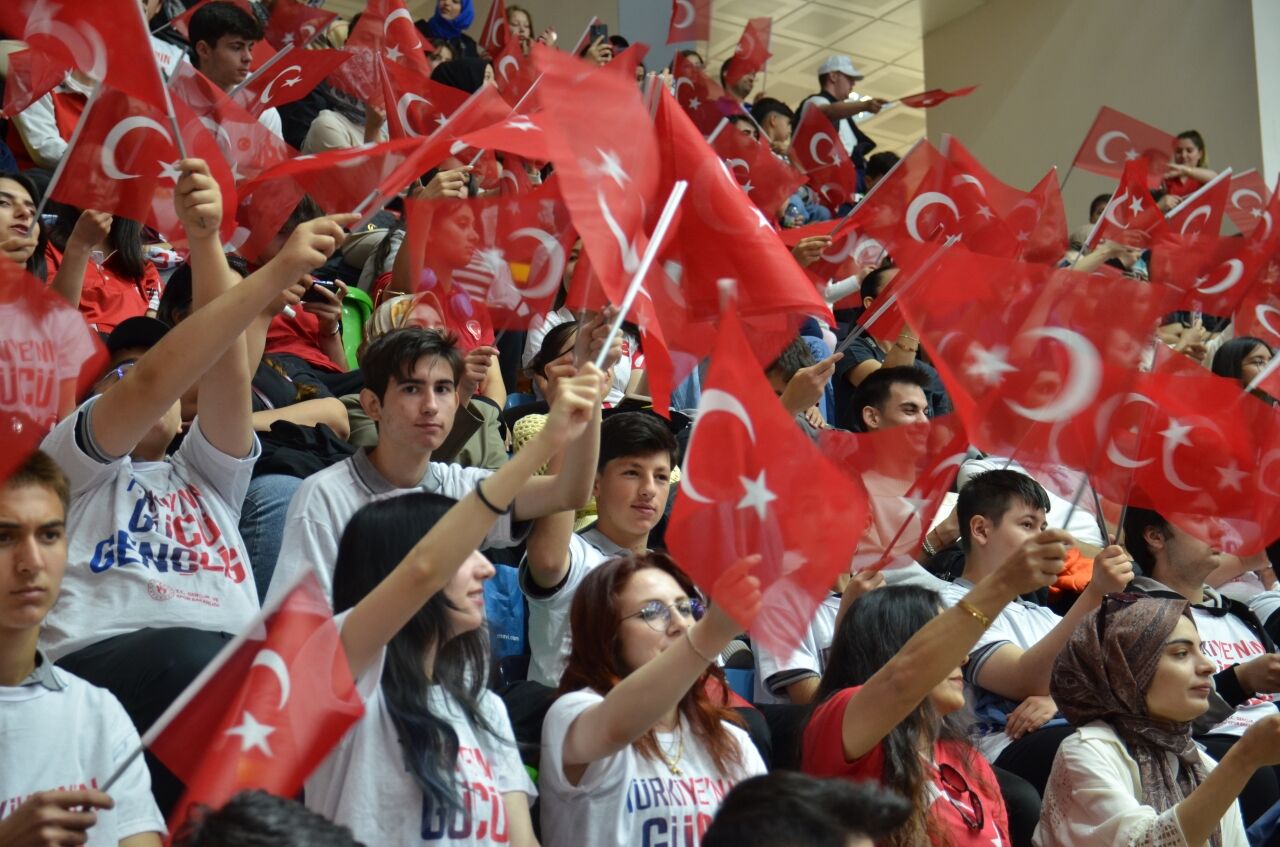 Konya ve çevre illerde 19 Mayıs Atatürk'ü Anma, Gençlik ve Spor Bayramı kutlanıyor