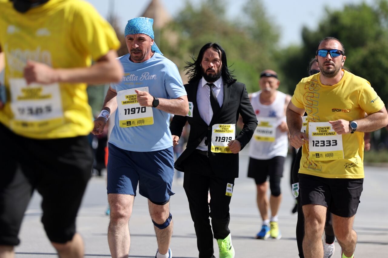 4. Uluslararası Konya Yarı Maratonu koşuldu
