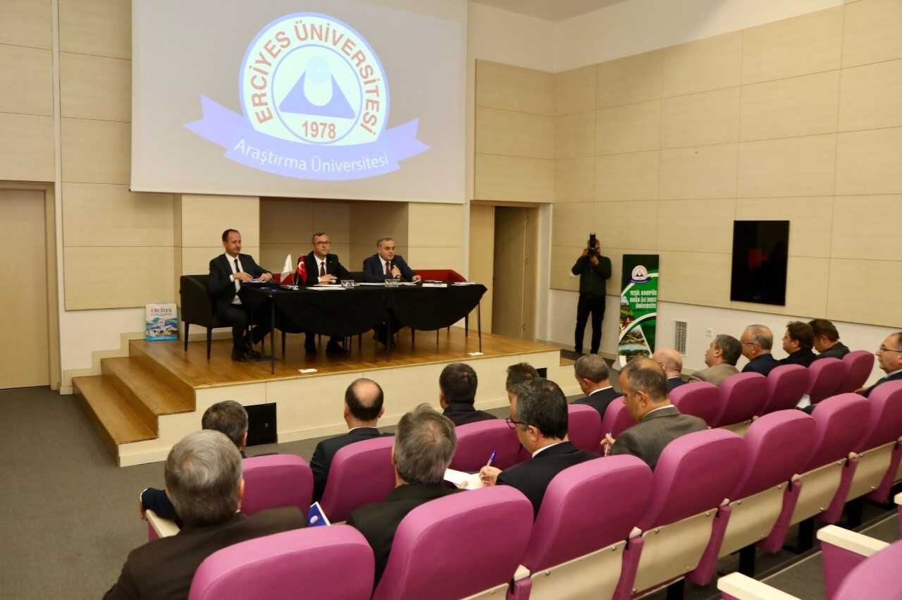 AÜB Üst Kurul Toplantısı ERÜ'de yapıldı