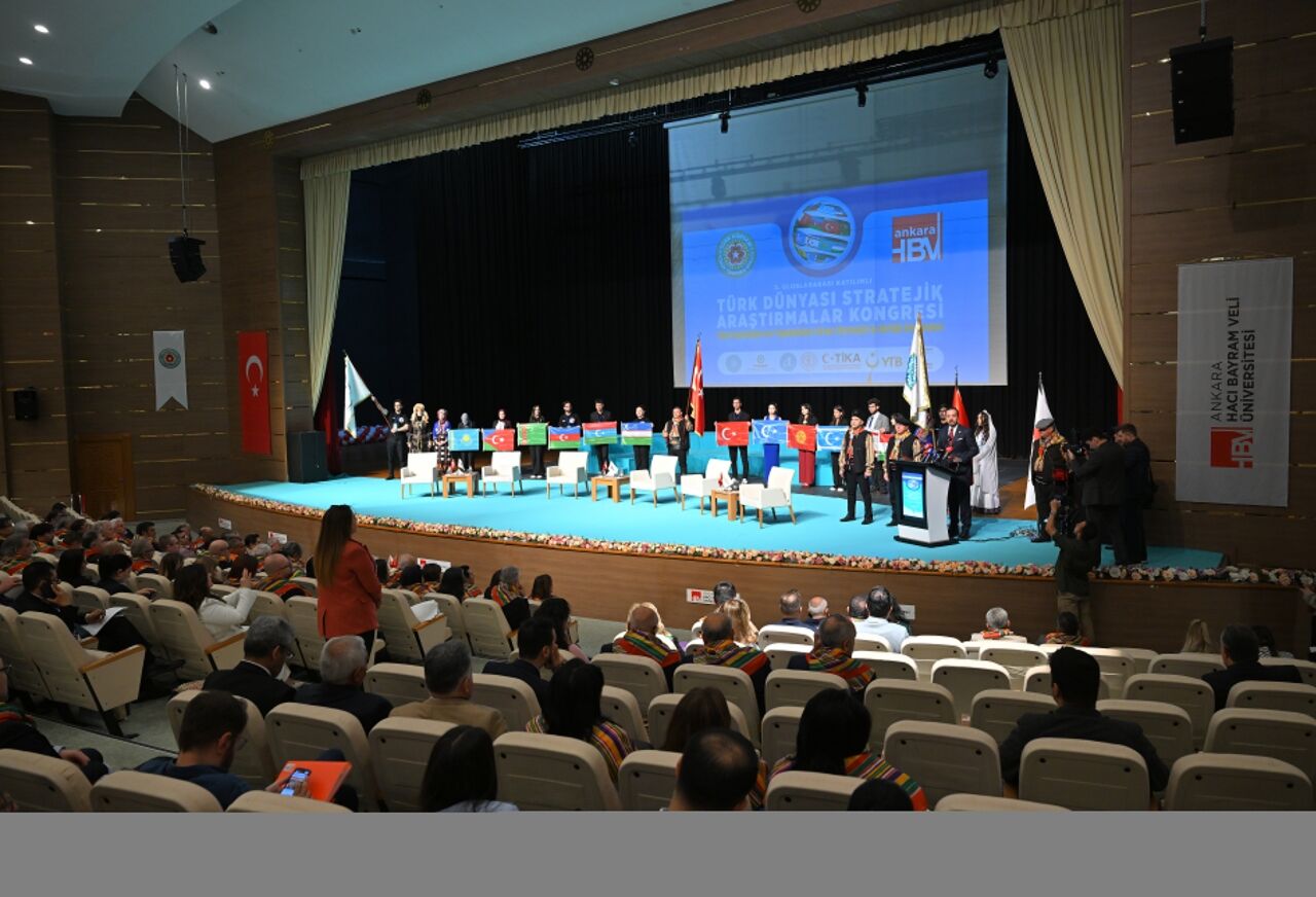 AK Parti'li Zorlu, 2. Uluslararası Katılımlı Türk Dünyası Stratejik Araştırmalar Kongresi'nde konuştu: