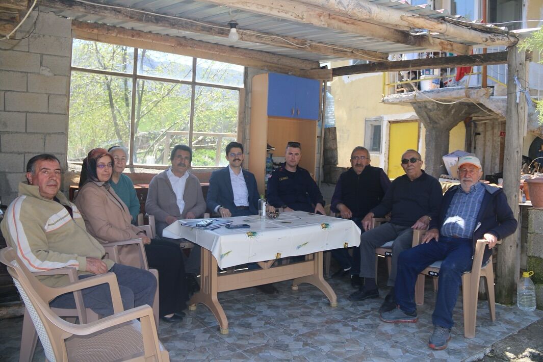 Ulaş Kaymakamı Eskimez, köyleri ziyaret etti