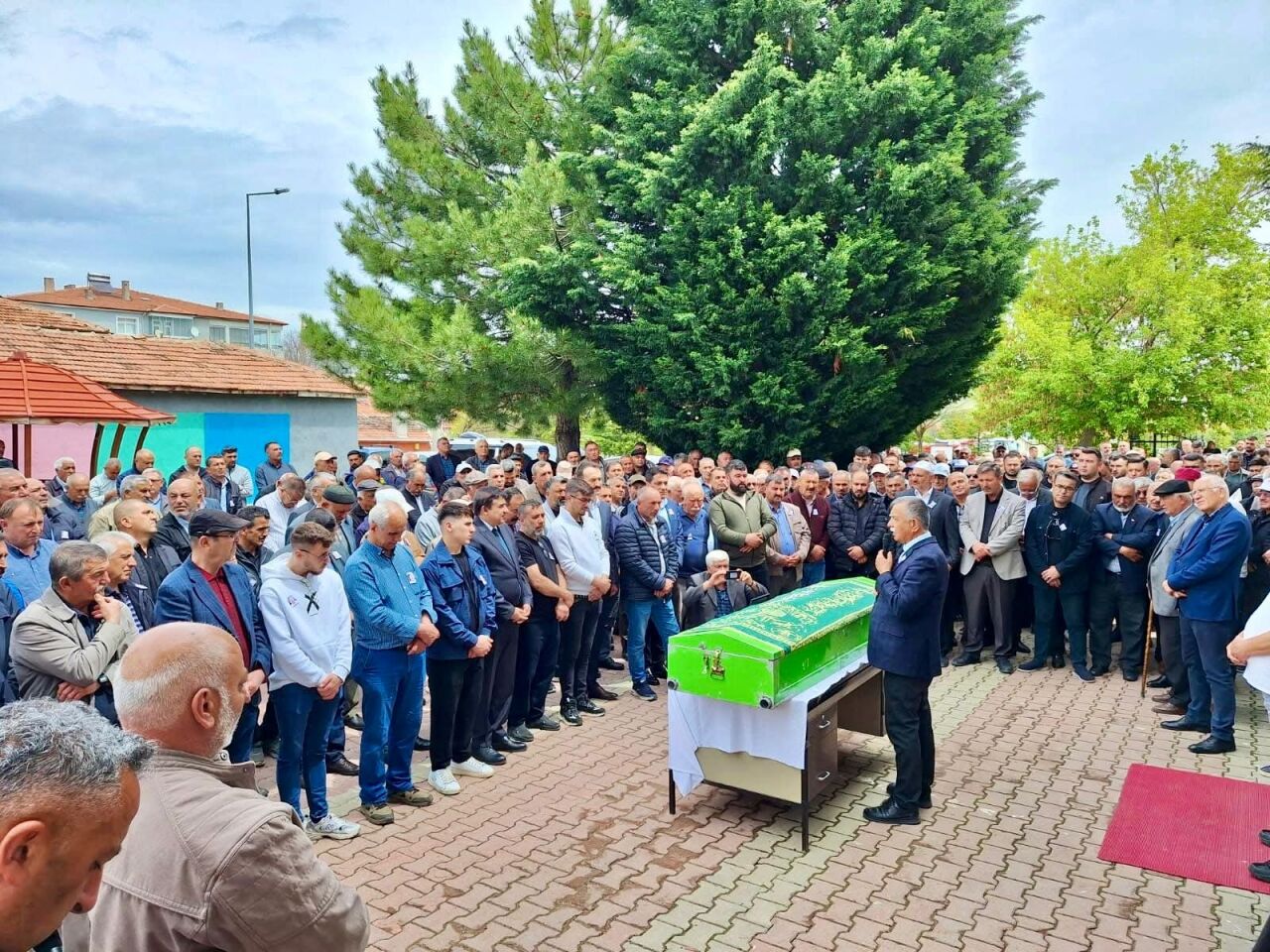 Kırşehir'de göçükte hayatını kaybeden işçi son yolculuğuna uğurlandı