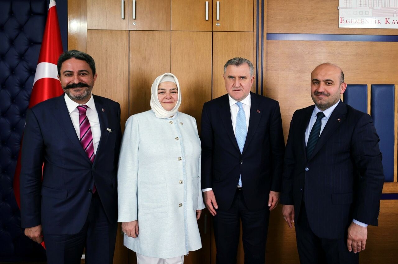 Gençlik ve Spor Bakanı Bak, Gürcan ve Albayrak'ı kabul etti