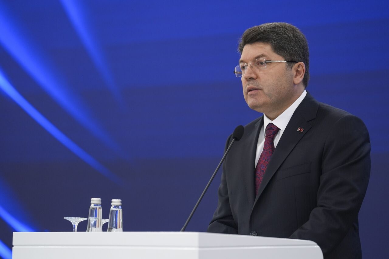 Adalet Bakanı Tunç, İdari Yargı Değerlendirme Toplantısı'nda konuştu: