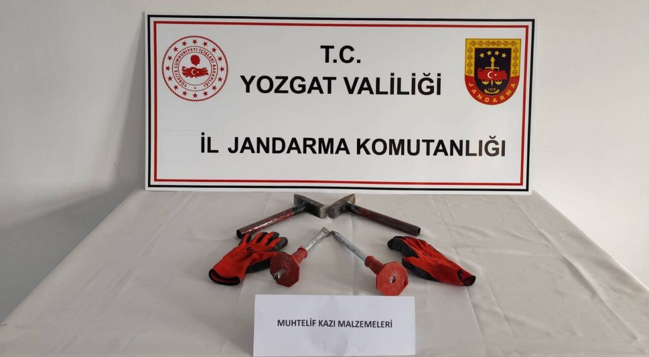 Yozgat'ta izinsiz kazı yapan 5 kişi suçüstü yakalandı