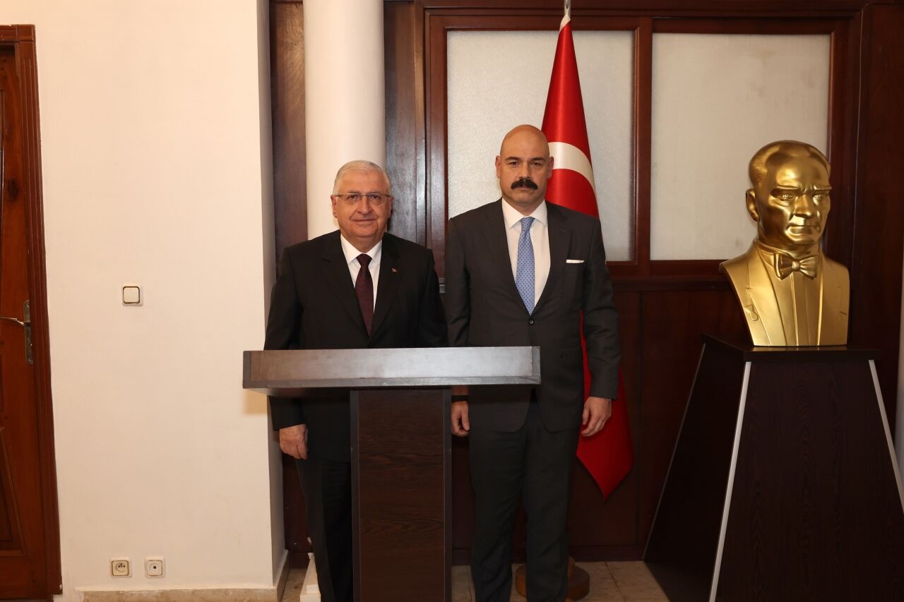 Milli Savunma Bakanı Güler, resmi temaslarda bulunmak üzere Kamerun'a gitti