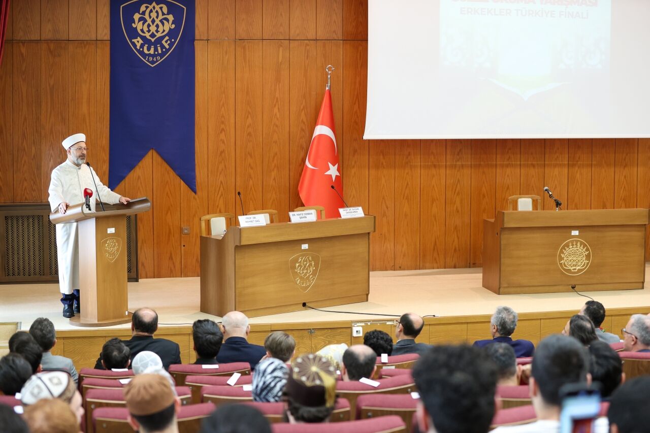 Erbaş, Kur'an-ı Kerim'i Güzel Okuma Yarışması Erkekler Türkiye Finali'ne katıldı:
