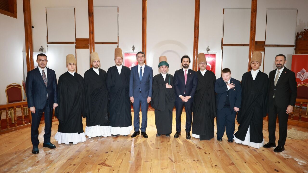 Sivas Mevlana Tasavvuf Kültürü ve Sema Derneği, Tokat'ta sema gösterisi sundu