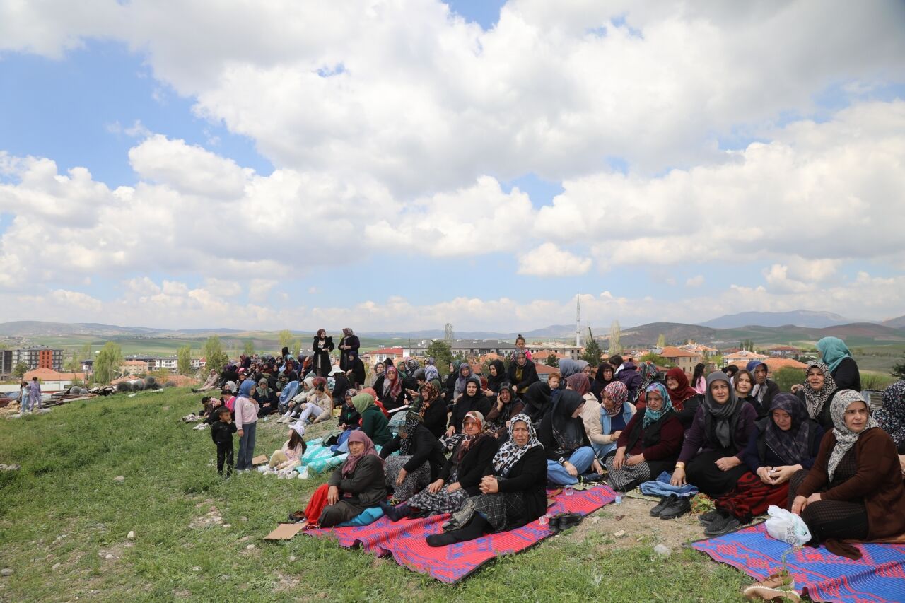 Çubuk'ta mahalleliler yağmur duası yaptı