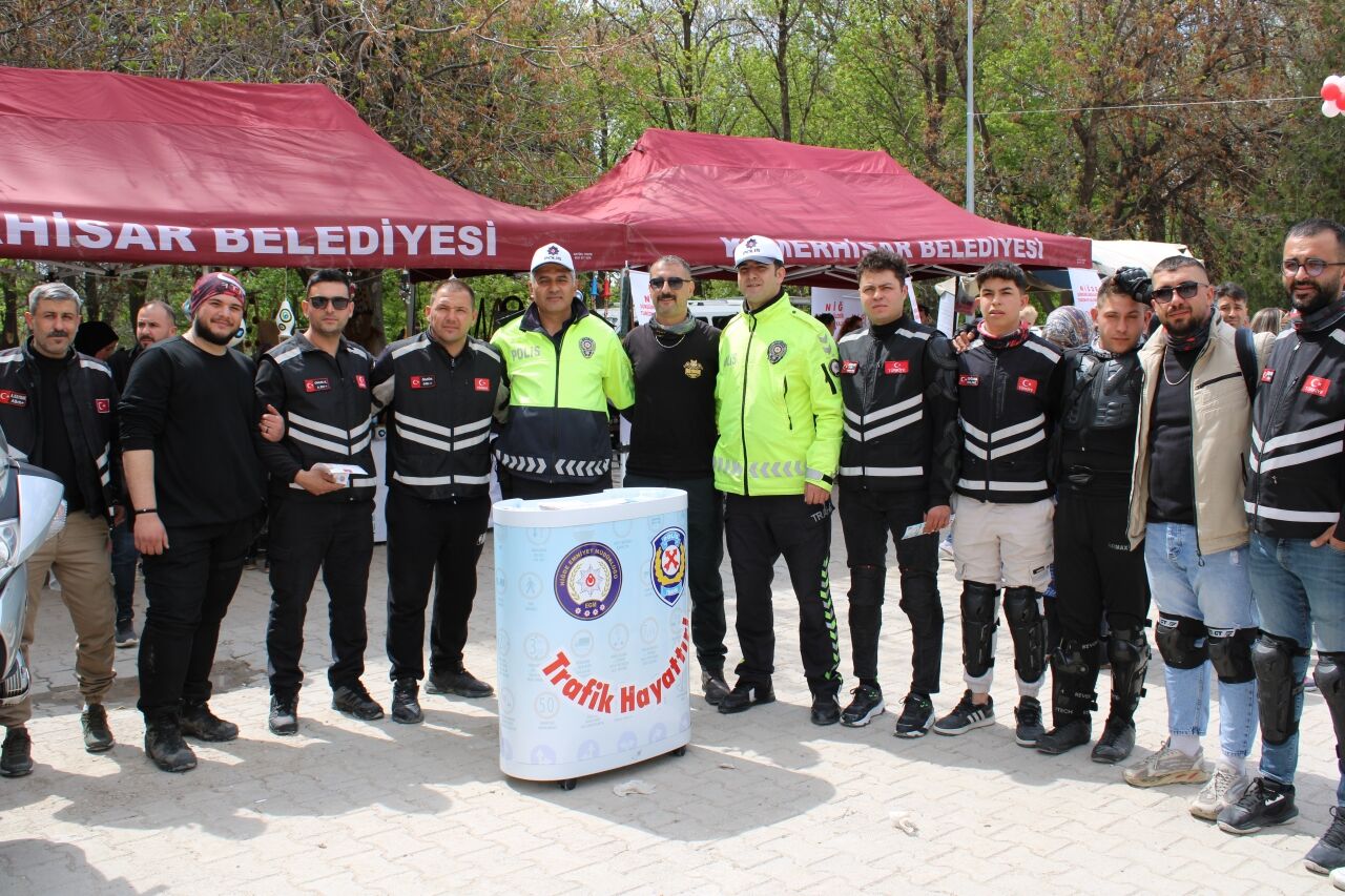 Niğde'de motosiklet sürücülerine güvenli sürüş eğitimi verildi