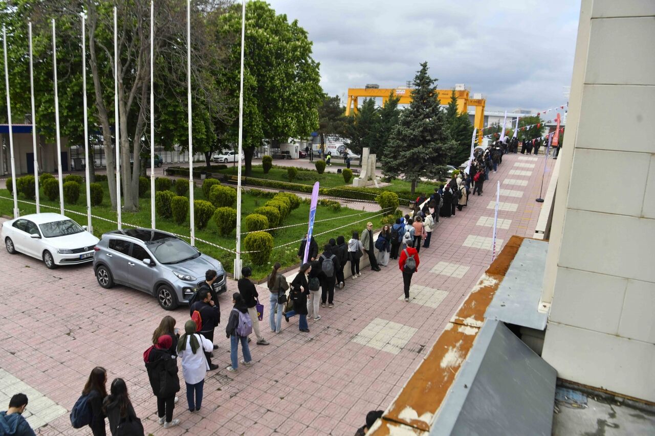 ABB'den TYT'ye hazırlanan öğrencilere ücretsiz tekrar kursu
