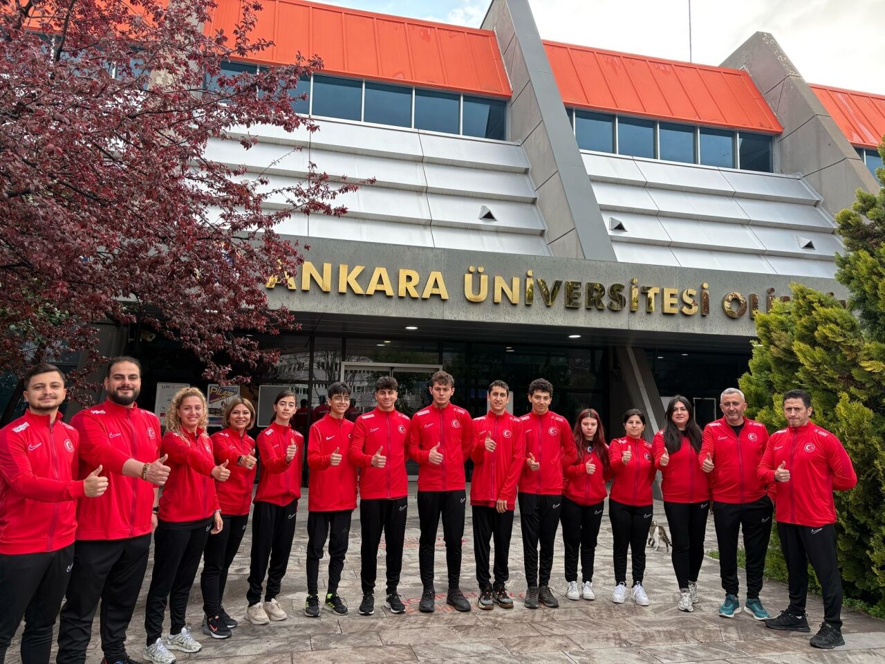 Özel Sporcular Yüzme Milli Takımı, Avrupa Oyunları'na Ankara Üniversitesi'nde hazırlanıyor