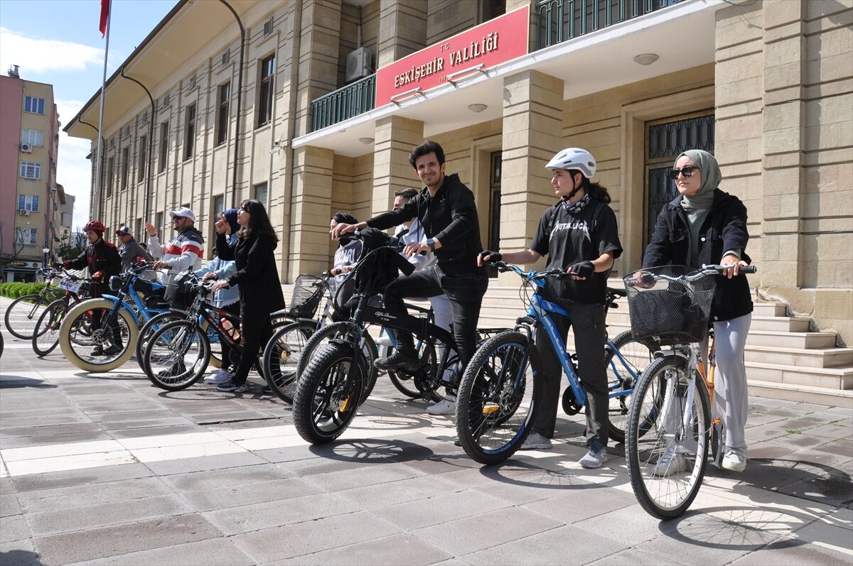 Eskişehir'de Yunus Emre Hoşgörü Bisiklet Turu düzenlendi