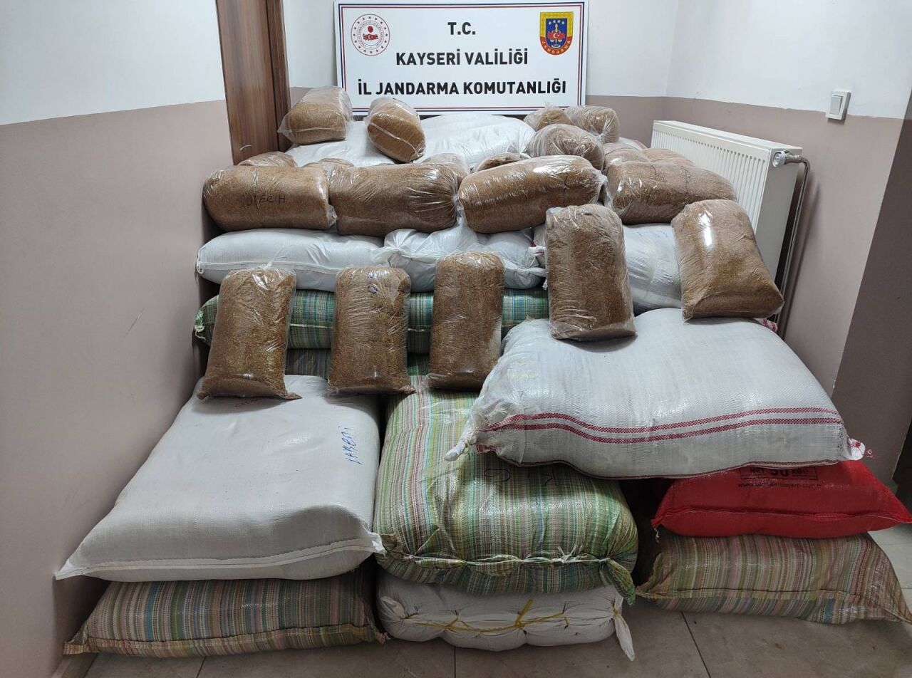 Kayseri'de 1,5 ton kaçak tütün ele geçirildi