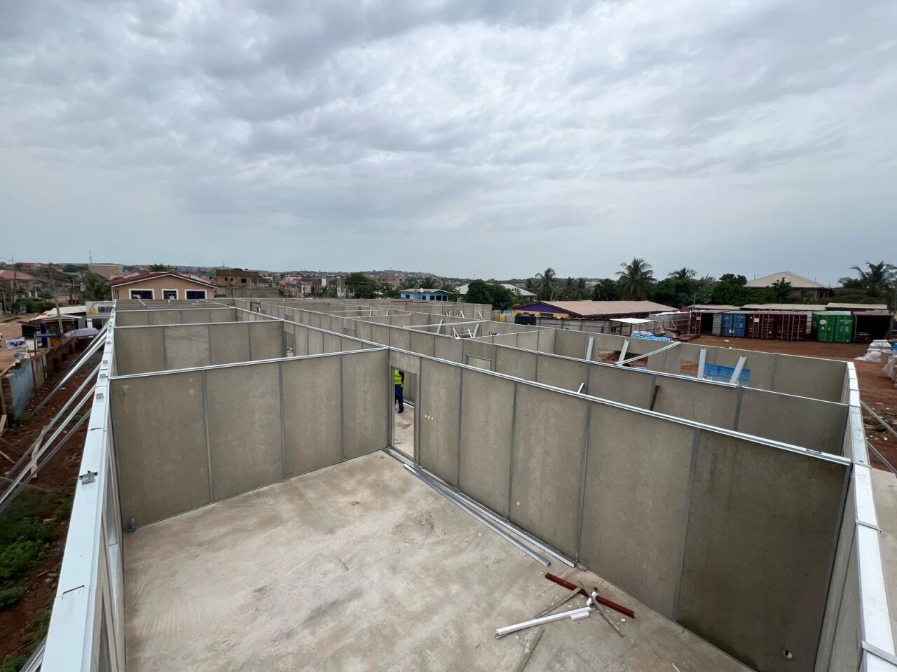 Karmod, Gana'da prefabrik okul projesine başladı