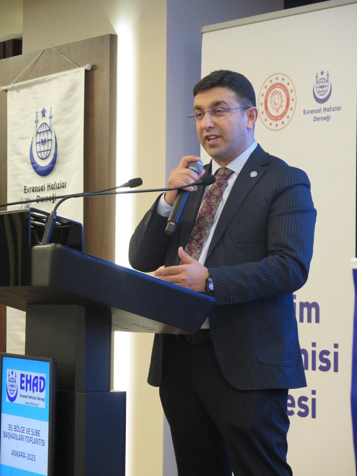 Evrensel Hafızlar Derneği 35. Bölge ve Şube Başkanları Toplantısı Ankara'da yapıldı