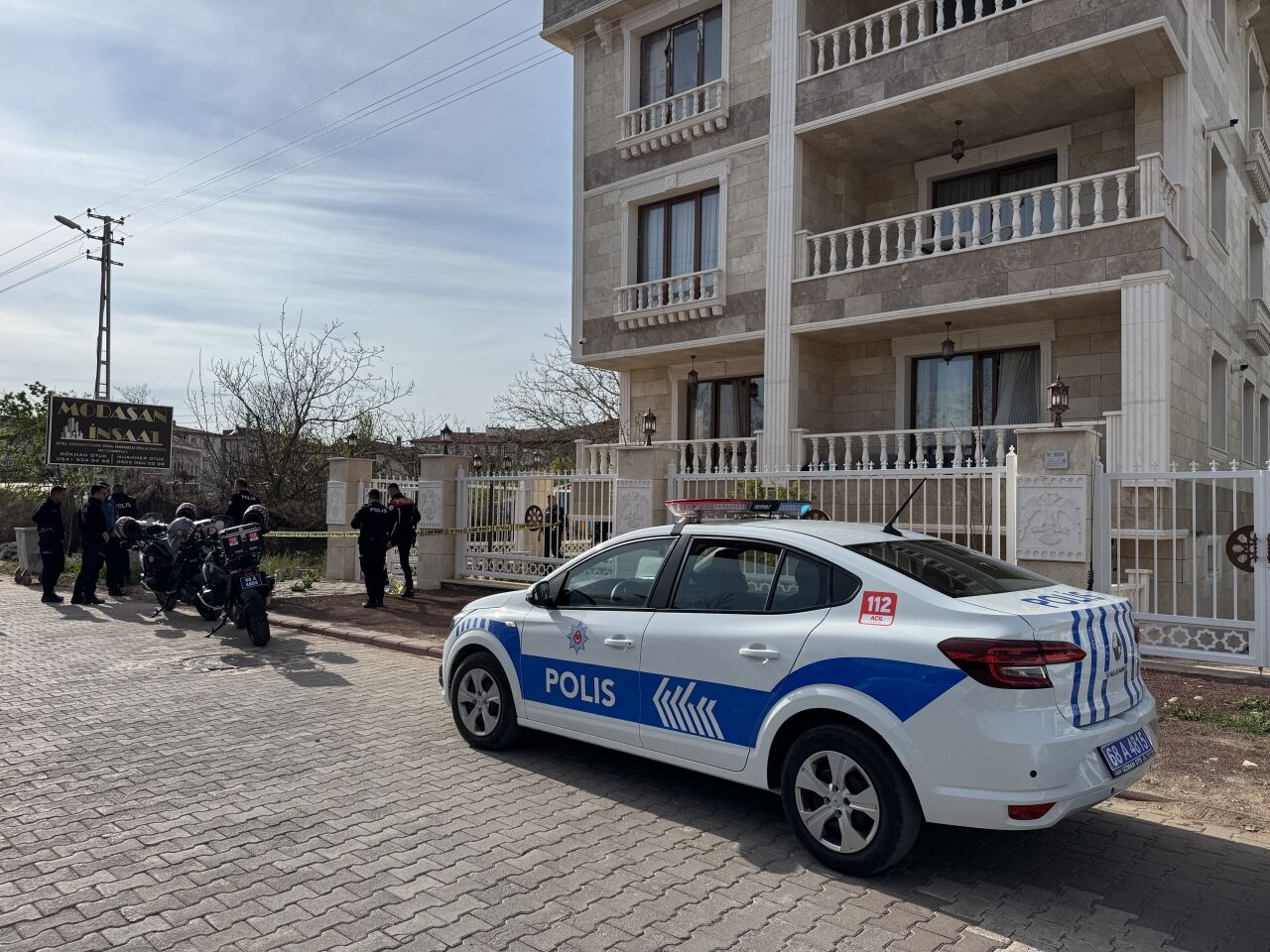 Aksaray'da karısını tabancayla öldüren kişi intihar etti