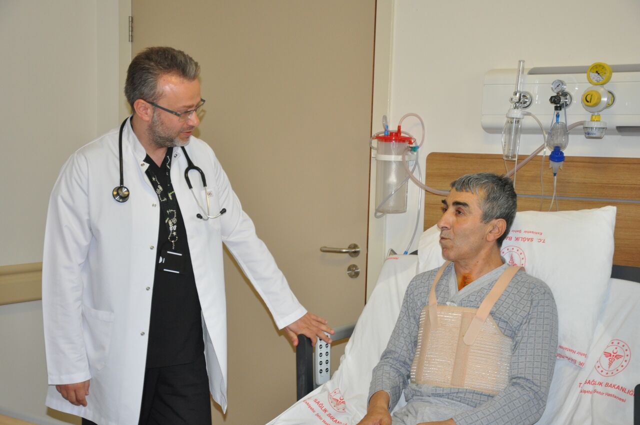 Aort damarı ikinci kez yırtılan hasta, Eskişehir Şehir Hastanesinde sağlığına kavuştu