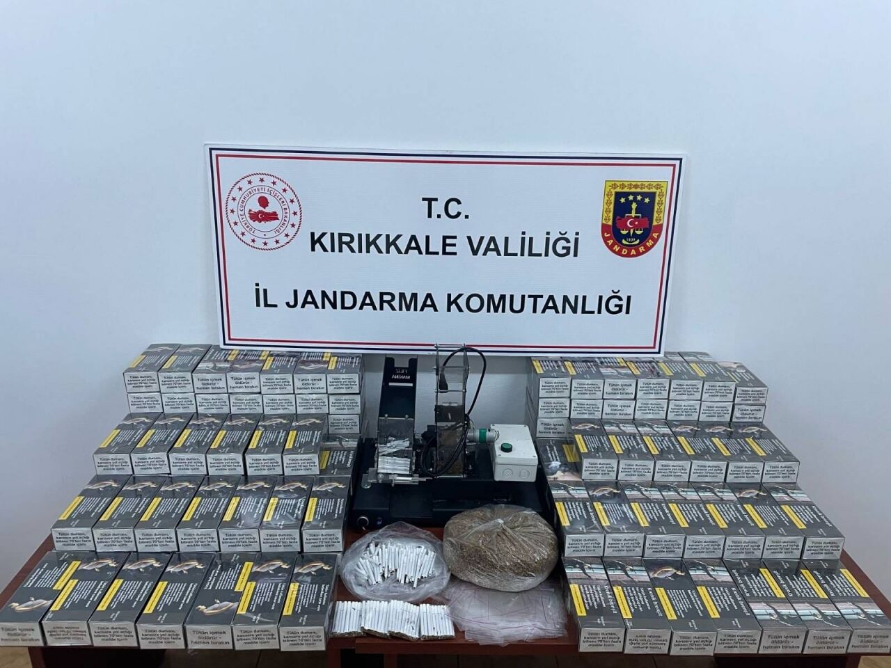 Kırıkkale'de 34 bin 570 makaron ve 618 kilogram kaçak tütün ele geçirildi
