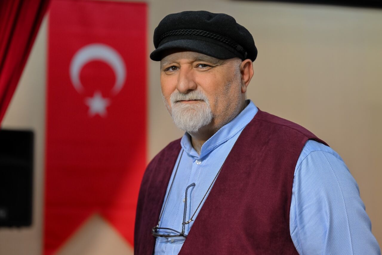 Uluslararası çocuk tiyatroları festivali kapsamında "Masalcı Değer Dede" oyunu sergilendi