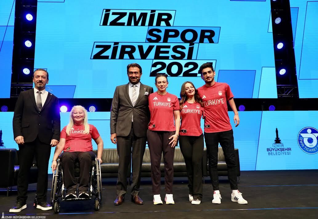 Sümeyye Boyacı İzmir Spor Zirvesi’nde