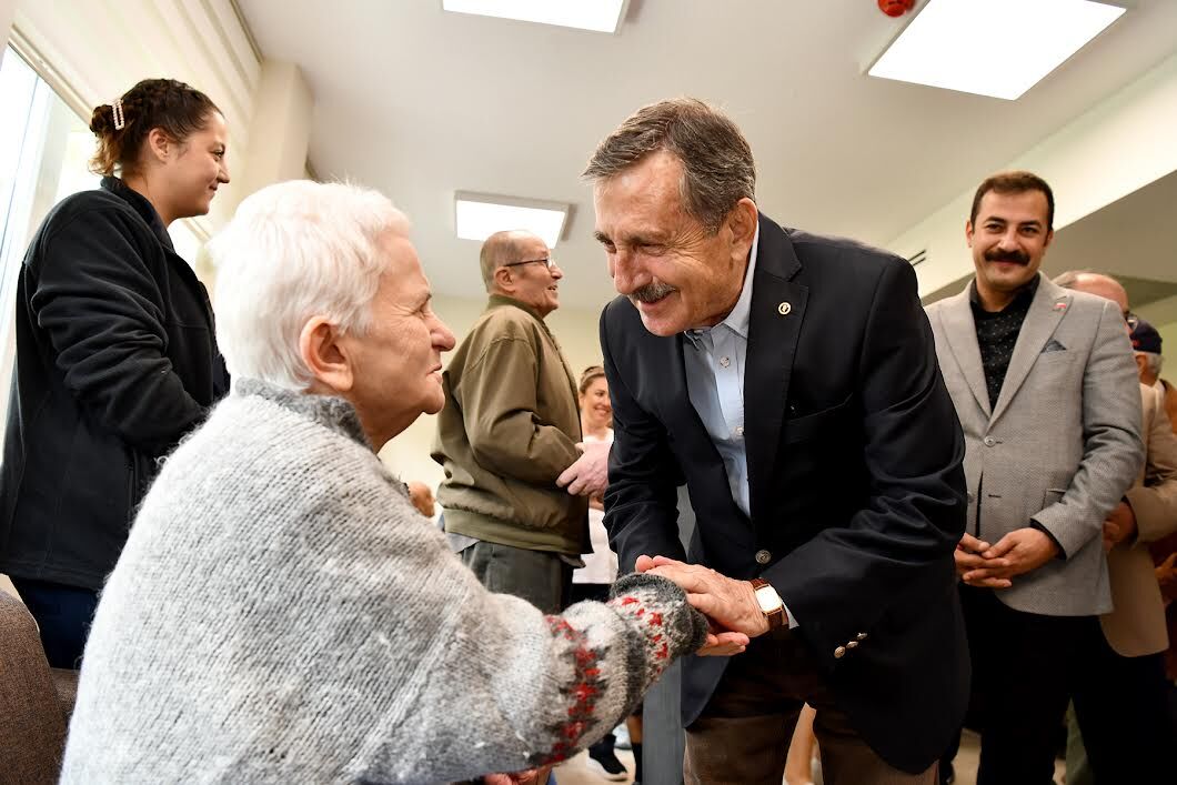 Alzheimer konukevi açıldı