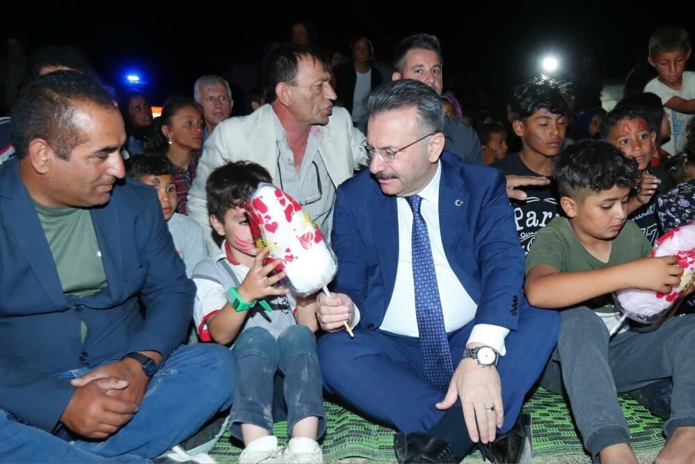 Gülümsemeyen çocuk kalmadı