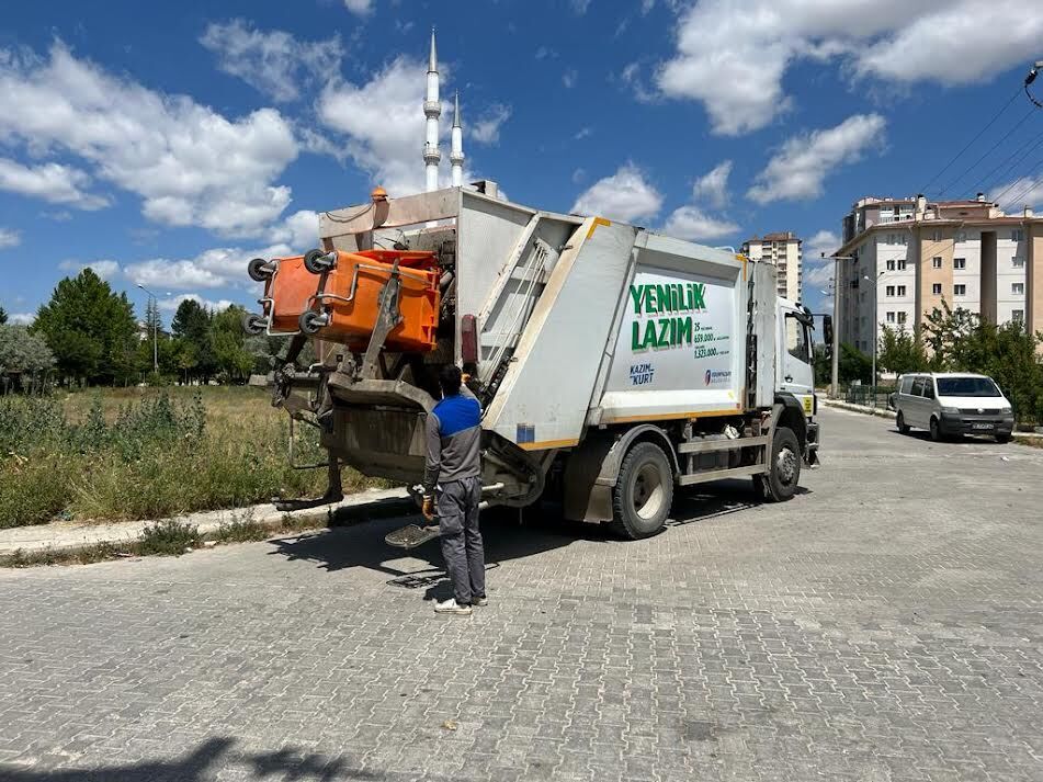 Çöp Çıkartma Saatlerine Dikkat