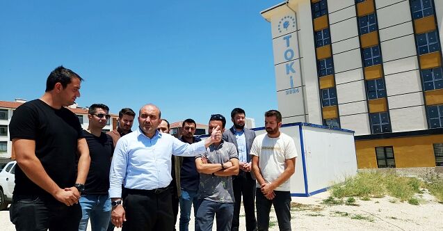 Gürhan Albayrak’tan TOKİ açıklaması: Teslim tarihi için gün sayılıyor