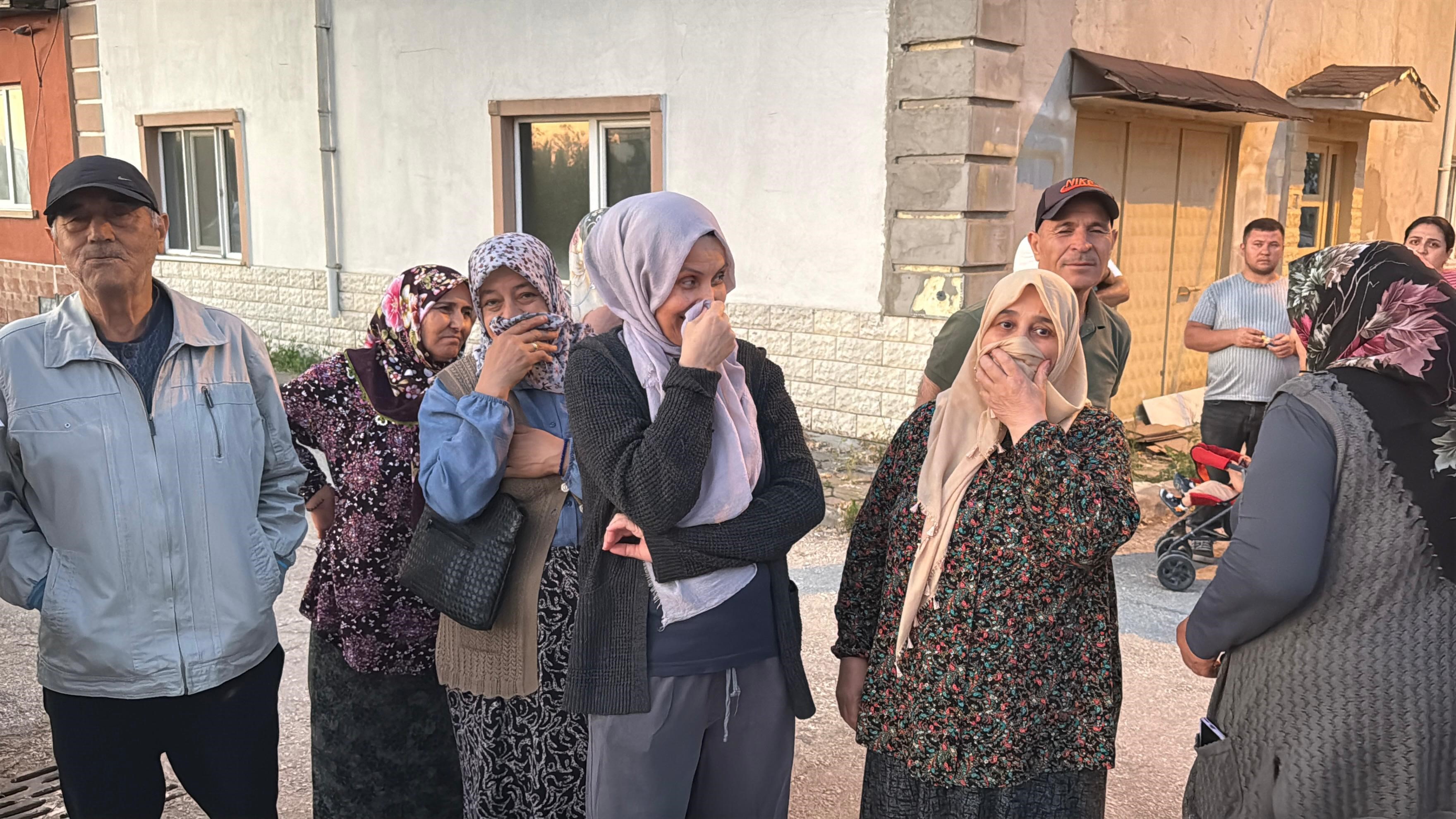 Açıkta Bırakılan Gübre Yeşiltepe’yi Canından Bezdirdi