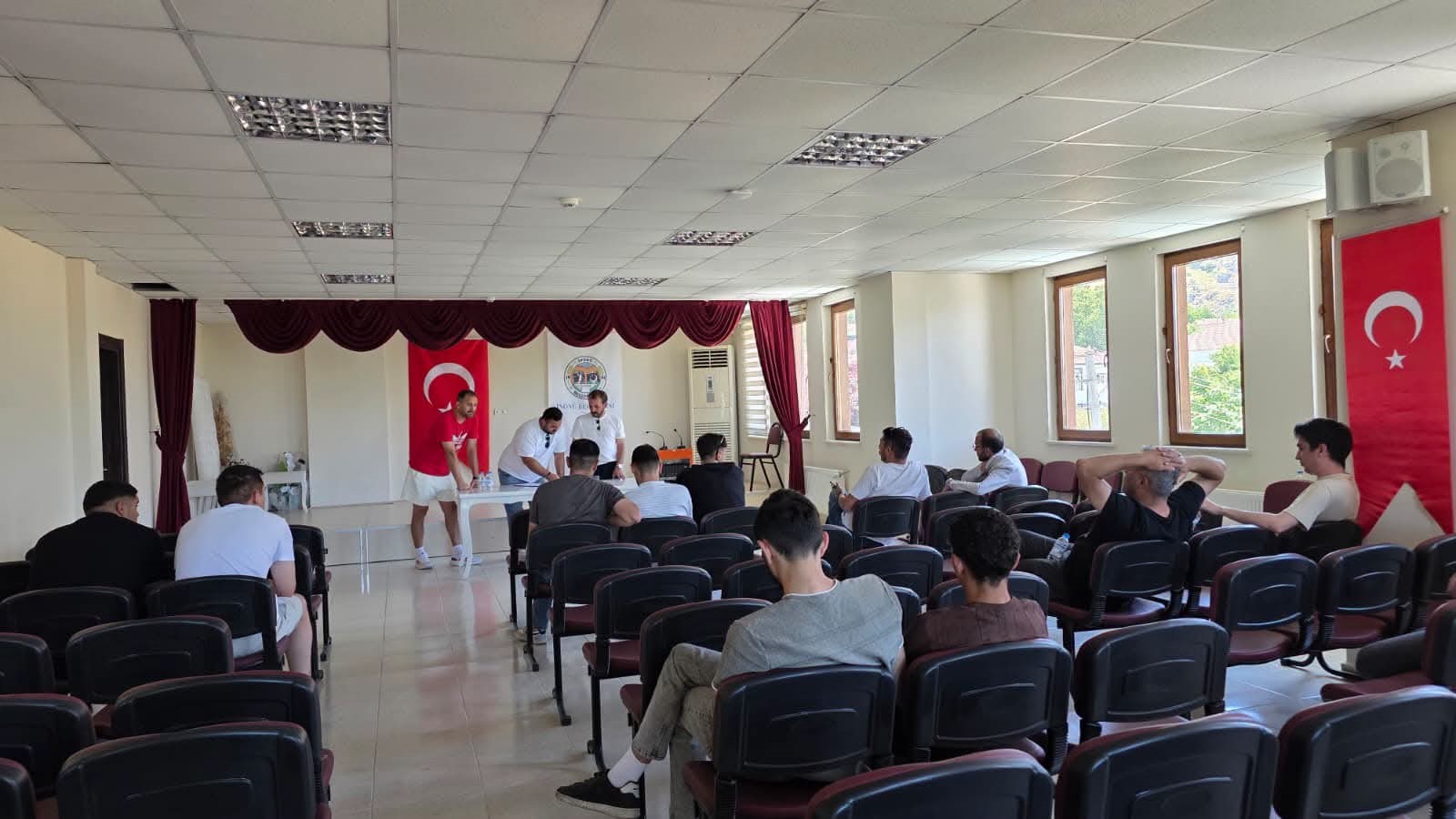 İnönü Belediyesi Halı Saha Futbol Turnuvası Başlıyor