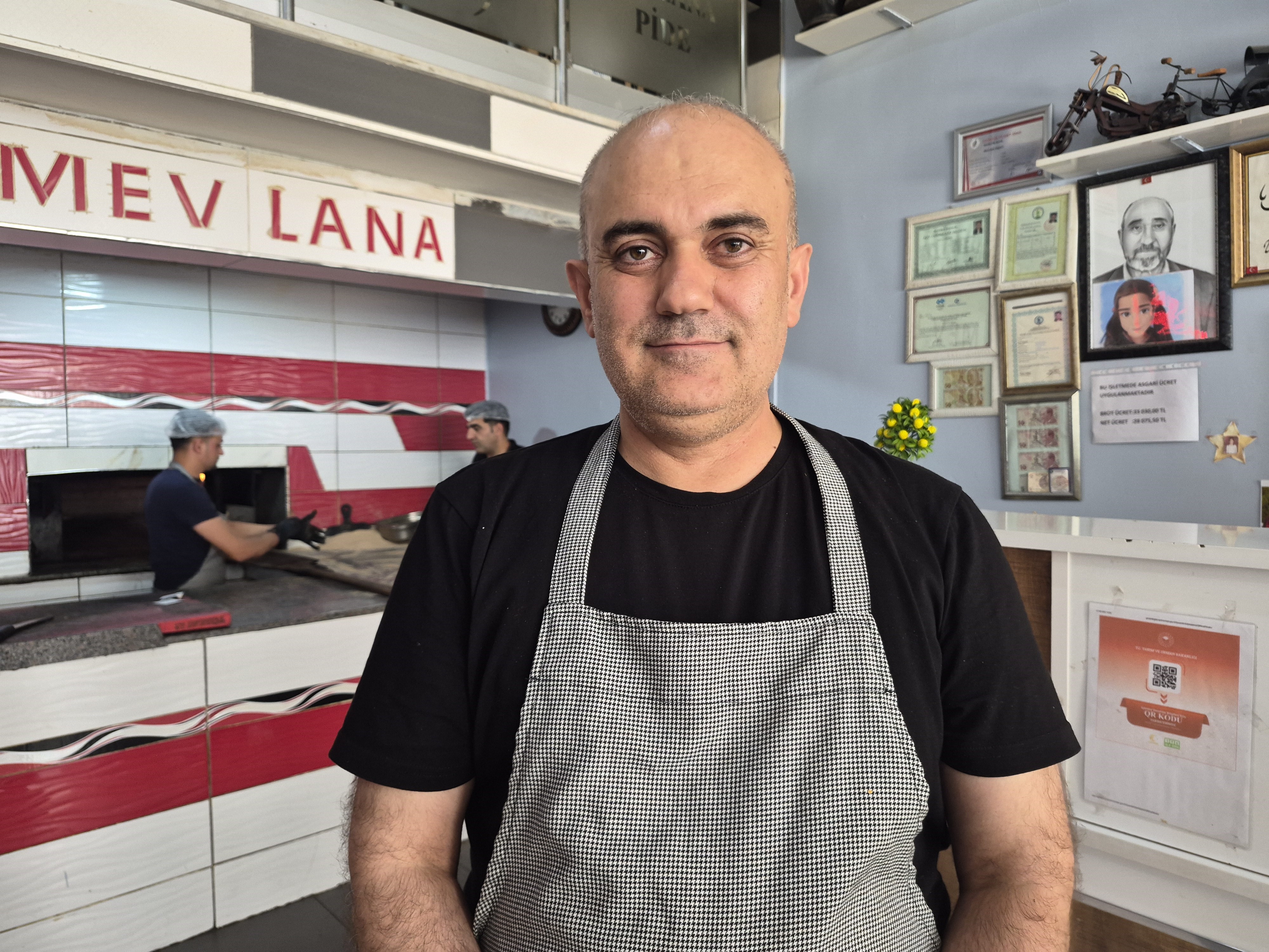 Sivrihisarlı Kebap Ustası 300 Derecelik Fırın Başında