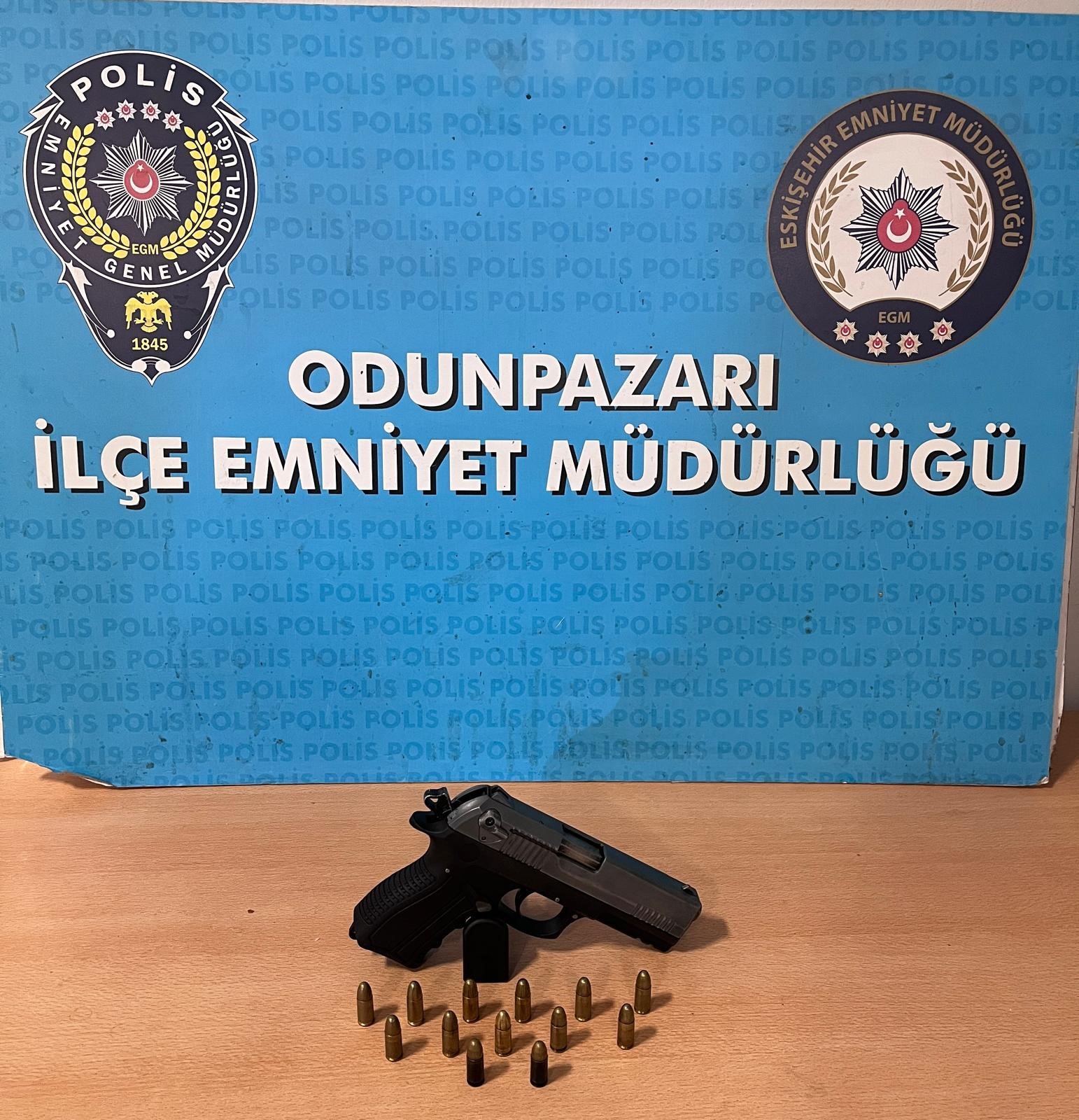Eskişehir'de Hastaneden Kaçan Firari, Bekçilerce Yakalandı
