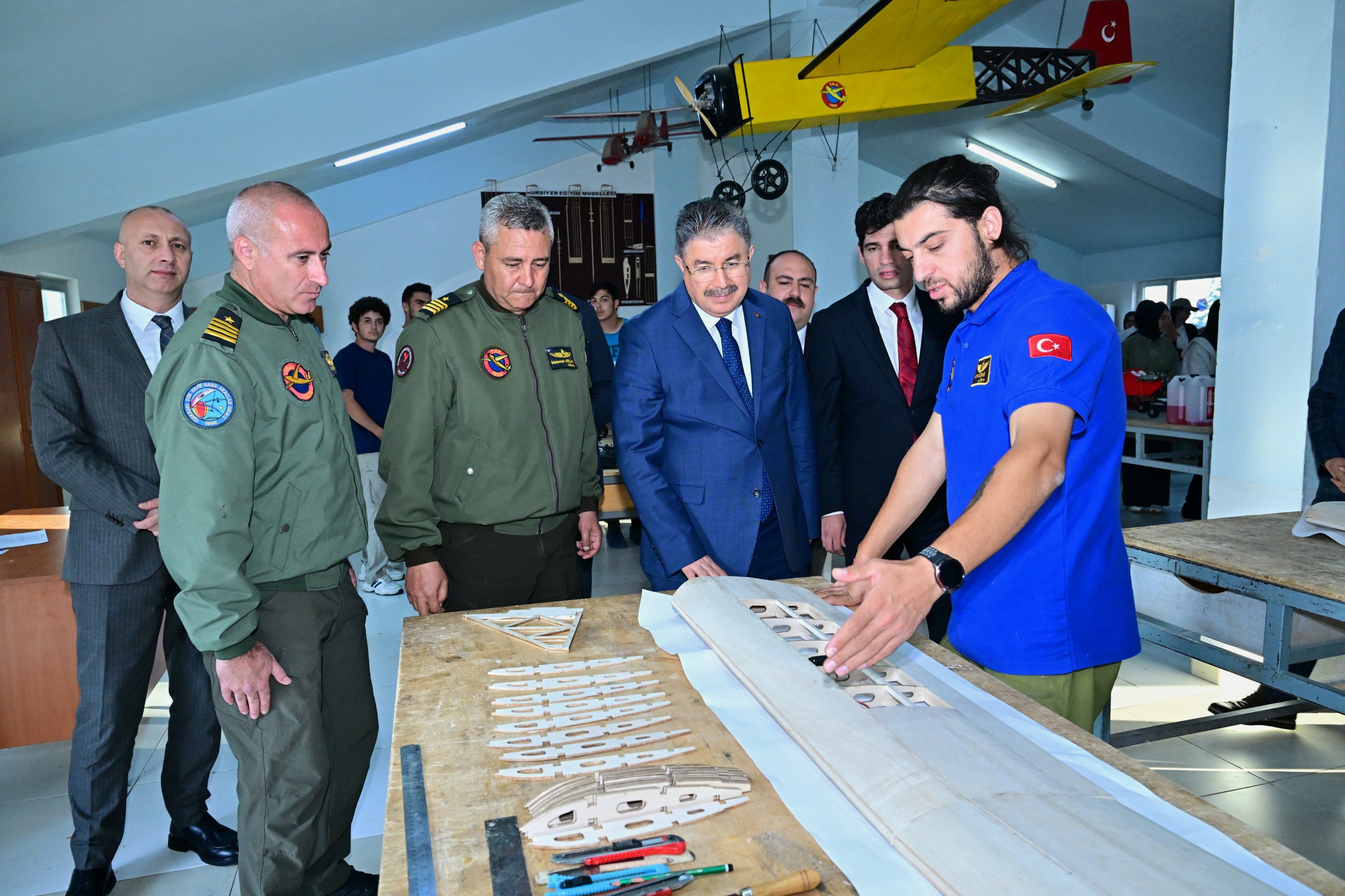 Vali Yılmaz TEKNOFEST İHA Eğitim Merkezini İnceledi