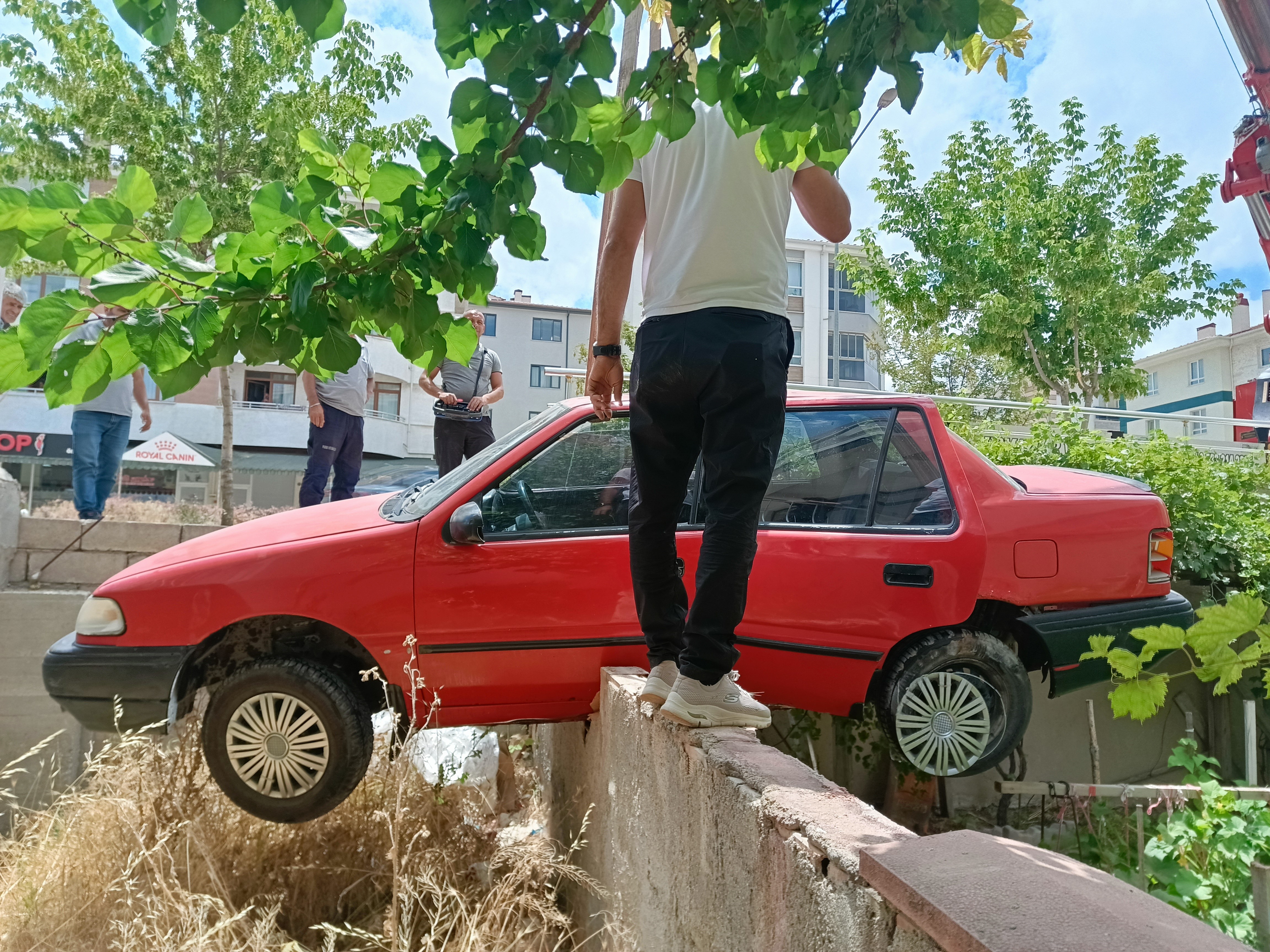 Eskişehir'de Yola Dökülen Zeytinyağı İki Kazaya Neden Oldu