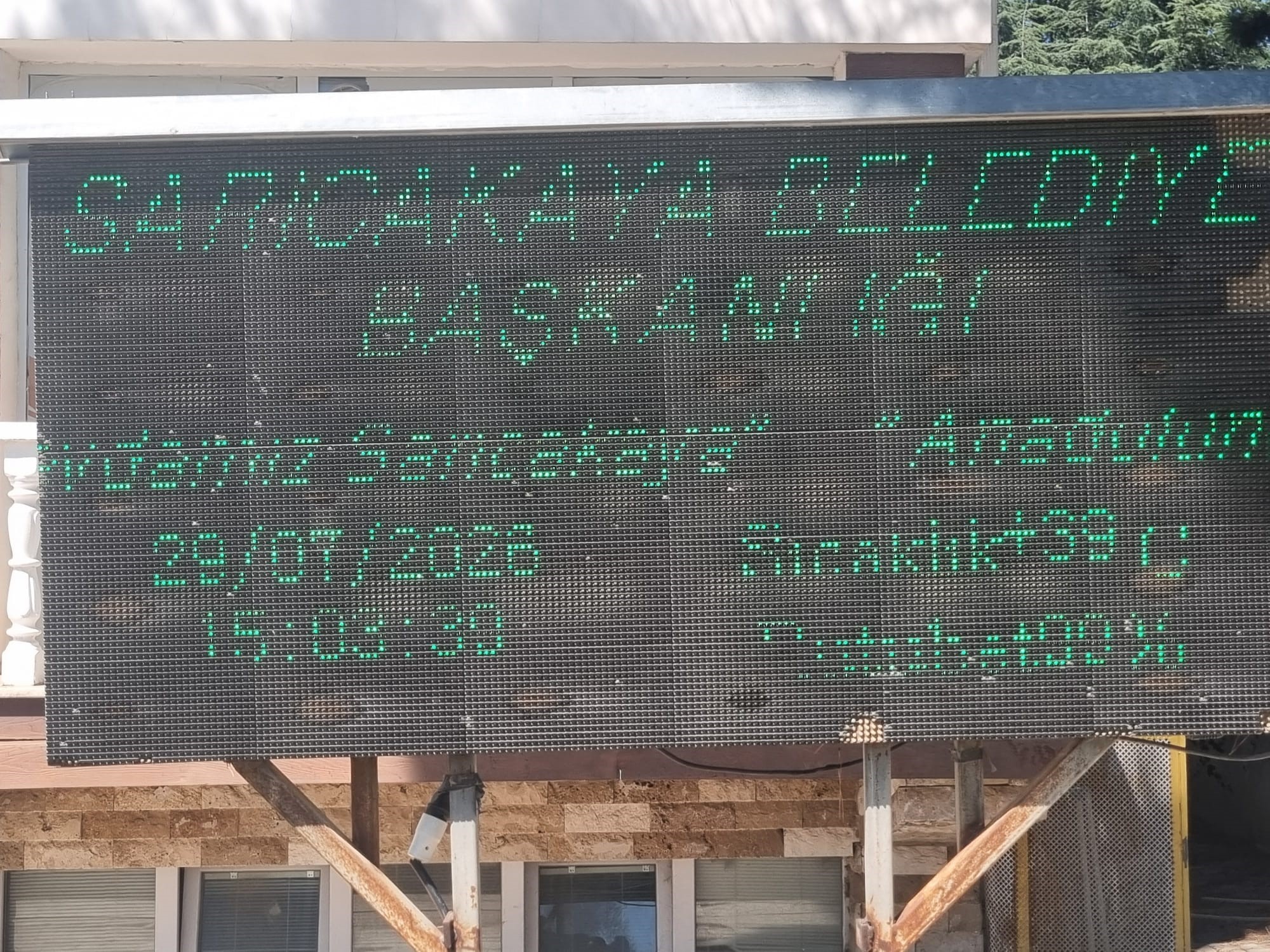 Eskişehir’in Sarıcakaya ilçesinde sıcaklık 39 dereceye ulaştı