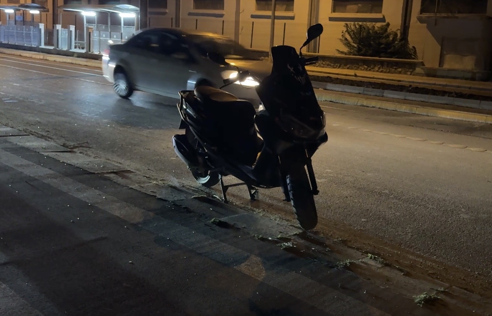 Çocukların da bulunduğu motosiklet kazasında yaralılar hastaneye kaldırıldı