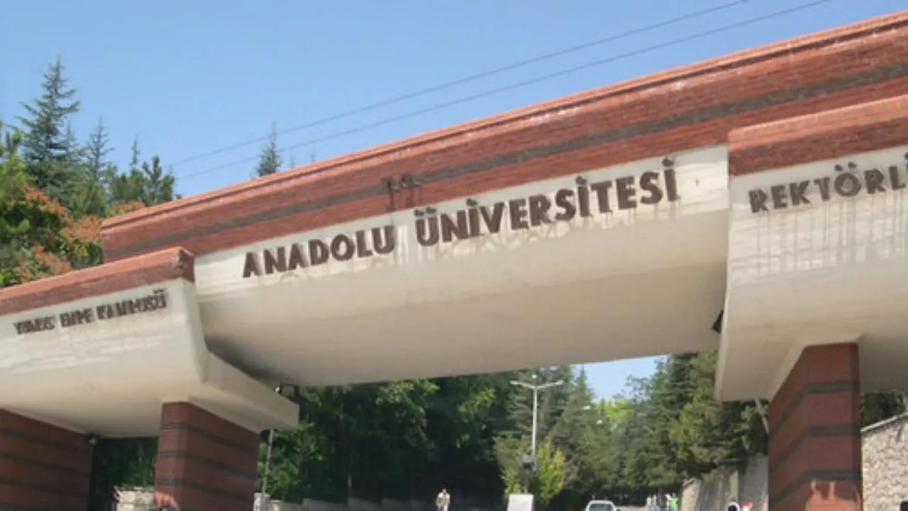 Anadolu Üniversitesi Yılda 1400 Etkinlikle Sanatın Kalbi Olmaya Devam Ediyor