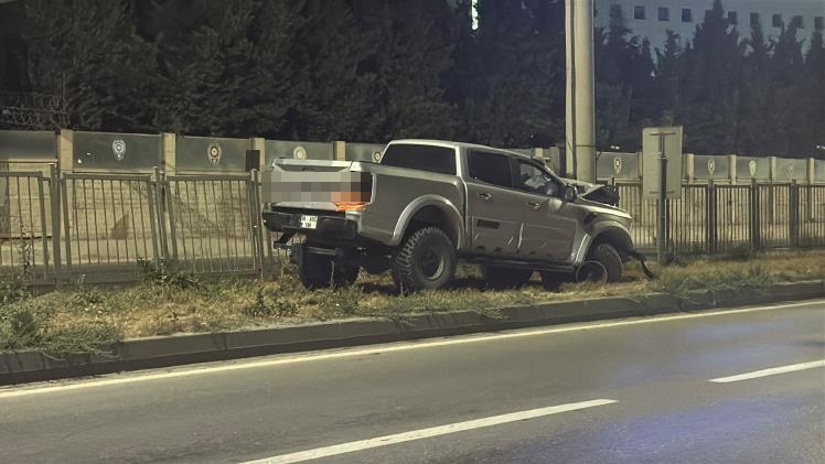 Çevre Yolunda Arazi Aracı PTS Direğine Çarptı: 1 Yaralı